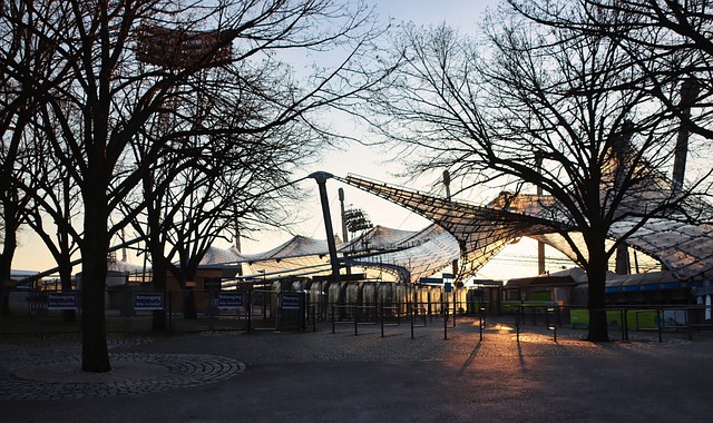 她都充满了 她都充满了